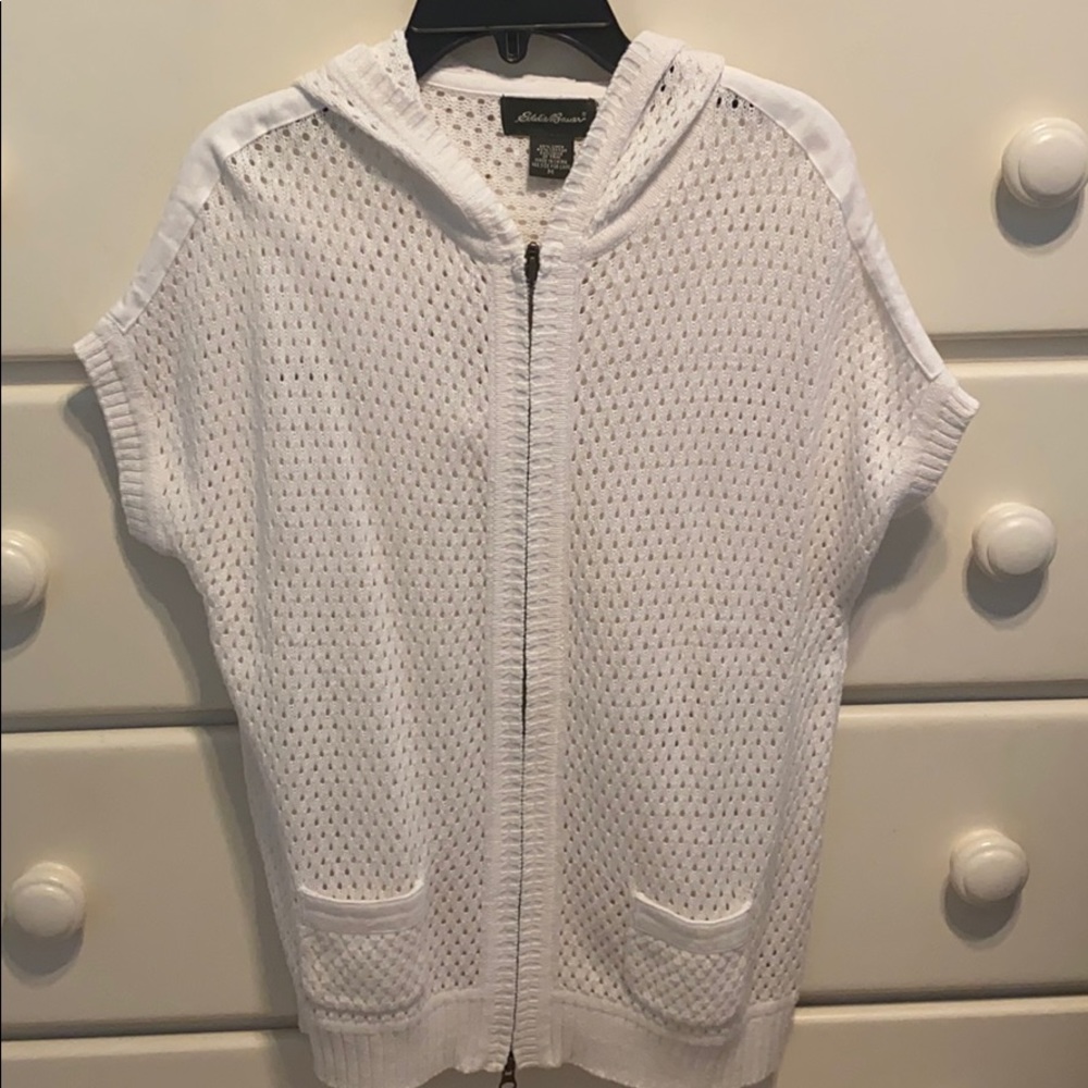 Eddie Bauer White Short—sleeved Hoodie